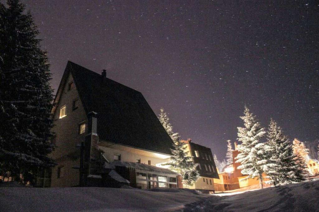 Apartments Vanja Jahorina Exterior photo